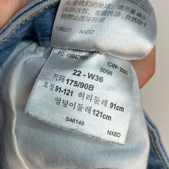 5 for $25🔥Signature by Levi Strauss Light Wash Raw Hem High-Rise Shorts Size 22 - Picture 5 of 6